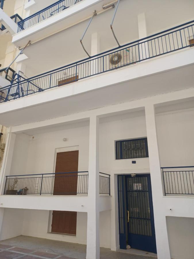 Seaside Family Apartment Loutraki Eksteriør bilde