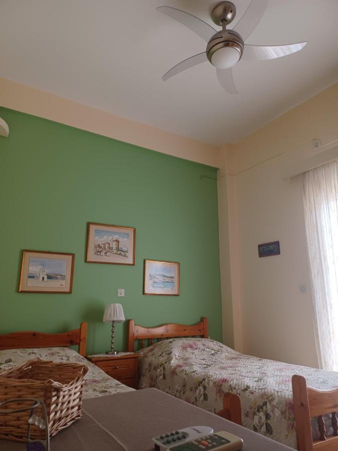 Seaside Family Apartment Loutraki Eksteriør bilde
